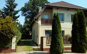 Eva Vendeghaz Guesthouse